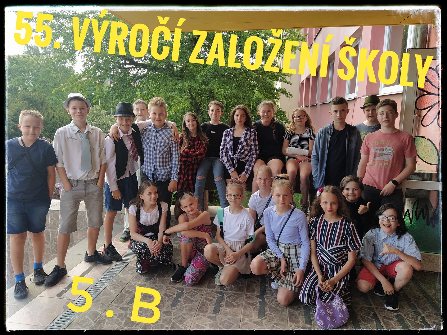 5.B_výročí_školy.jpg