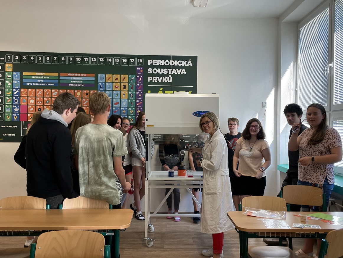 foto_digestoř_1.jpg